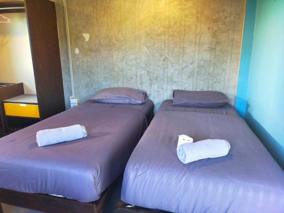 9 Hostel Chiang Mai Buitenkant foto