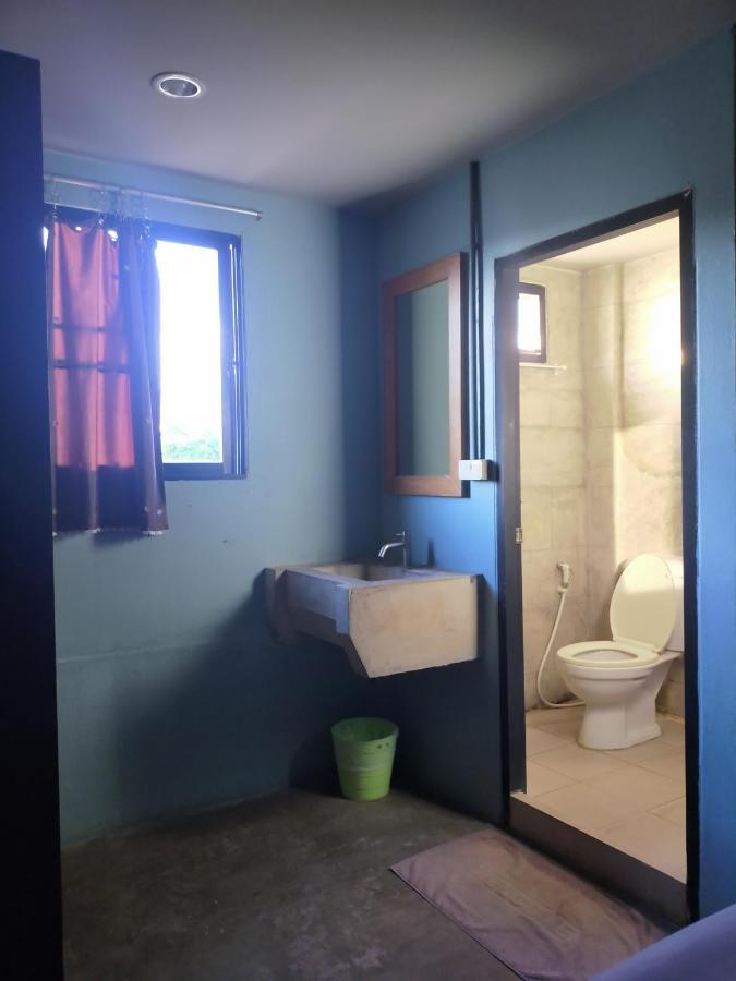 9 Hostel Chiang Mai Buitenkant foto
