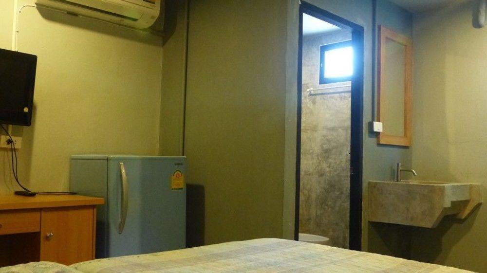 9 Hostel Chiang Mai Buitenkant foto