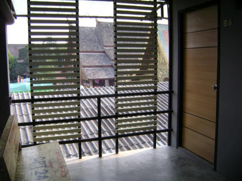 9 Hostel Chiang Mai Buitenkant foto